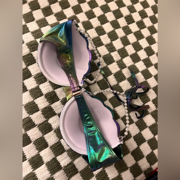 Mermaid swim top. - Picture 3 of 5